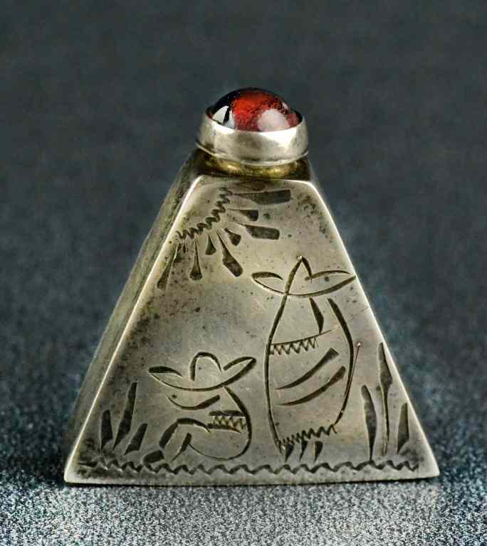 Appraisal: Sterling Silver Mexican Snuff BottleTriangular shaped with a depiction of