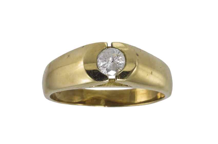 Appraisal: K SOLITAIRE DIAMOND RING K yellow gold ring contains one