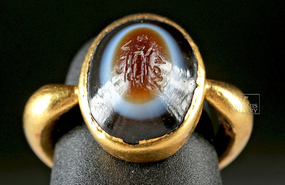 Appraisal: Roman k Gold Ring w Agate Intaglio Roman Imperial Period