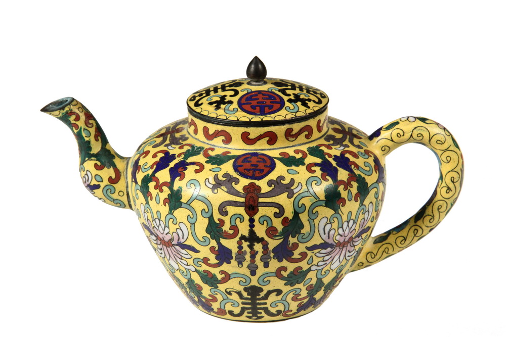 Appraisal: CHINESE ENAMEL TEAPOT - th c Teapot with Imperial yellow