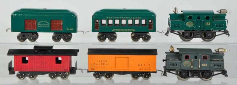 Appraisal: Lot of Lionel O-Gauge Trains Pre-war Includes two no electric-type