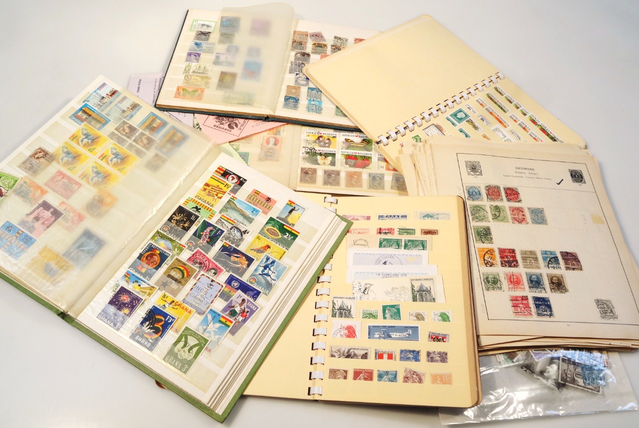 Appraisal: Various collectors stamps etc to include a quantity of stock