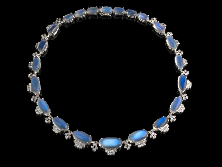 Appraisal: Eighteen-Karat White Gold Moonstone and Diamond Necklace composed of carats