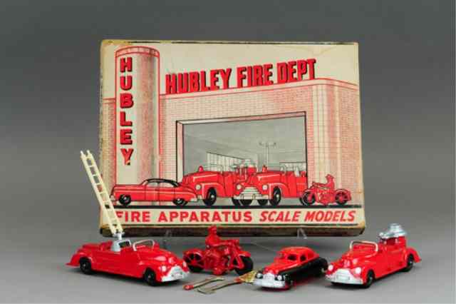 Appraisal: HUBLEY FIRE APPARATUS BOX SET Includes die cast fire pumper