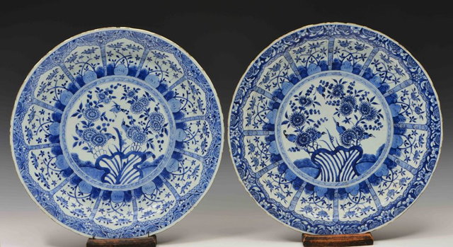 Appraisal: A PAIR OF CHINESE BLUE AND WHITE CHARGERS each having