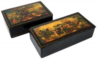 Appraisal: A PAIR OF SOVIET LACQUER KEEPSAKE BOXES WITH SCENES FROM