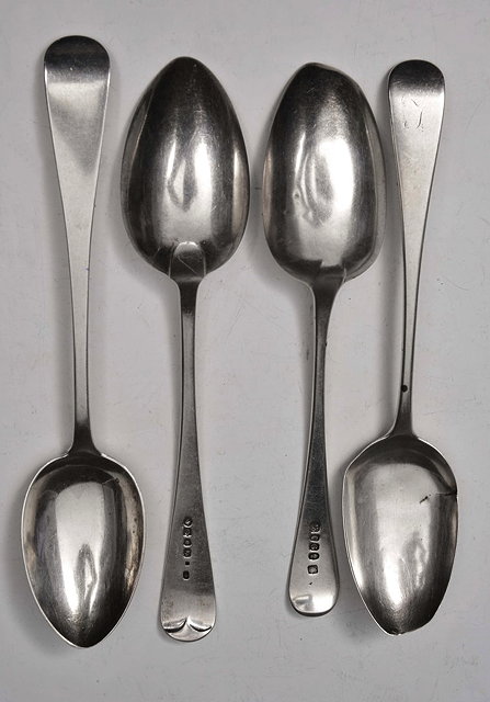 Appraisal: A PAIR OF OLD ENGLISH PATTERN TABLESPOONS London by Alice