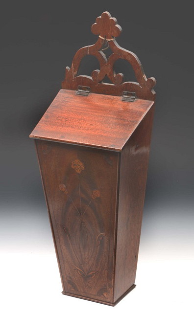 Appraisal: AN EDWARDIAN GEORGIAN STYLE MAHOGANY CANDLE BOX of tapering form