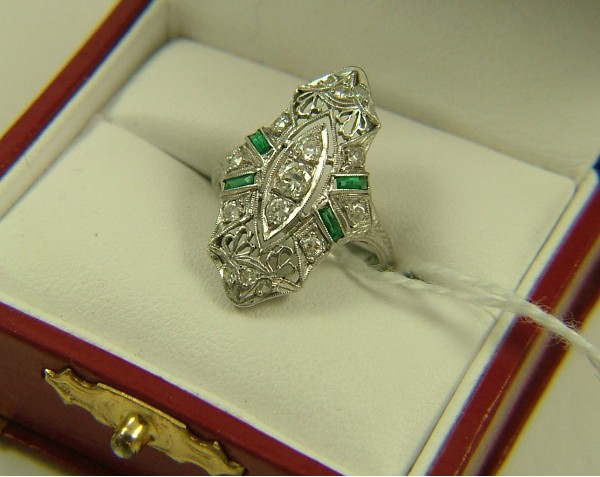 Appraisal: DIAMOND AND EMERALD ESTATE RING K white gold filigree c