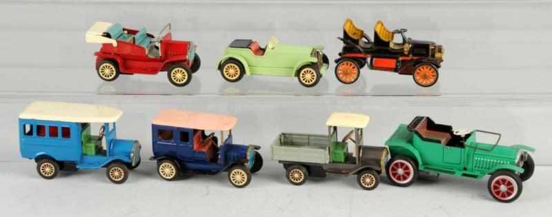 Appraisal: Lot of Tin Old-Timer Vehicle Friction Toys Description Japanese Includes