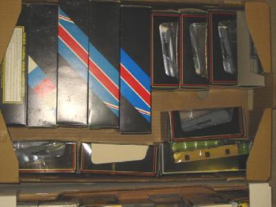 Appraisal: Twenty E F E models including eighteen coaches boxed E