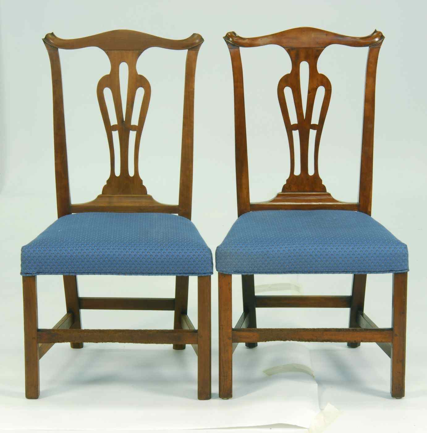 Appraisal: PAIR OF ANTIQUE AMERICAN CHIPPENDALE SIDE CHAIRSCirca In cherry with