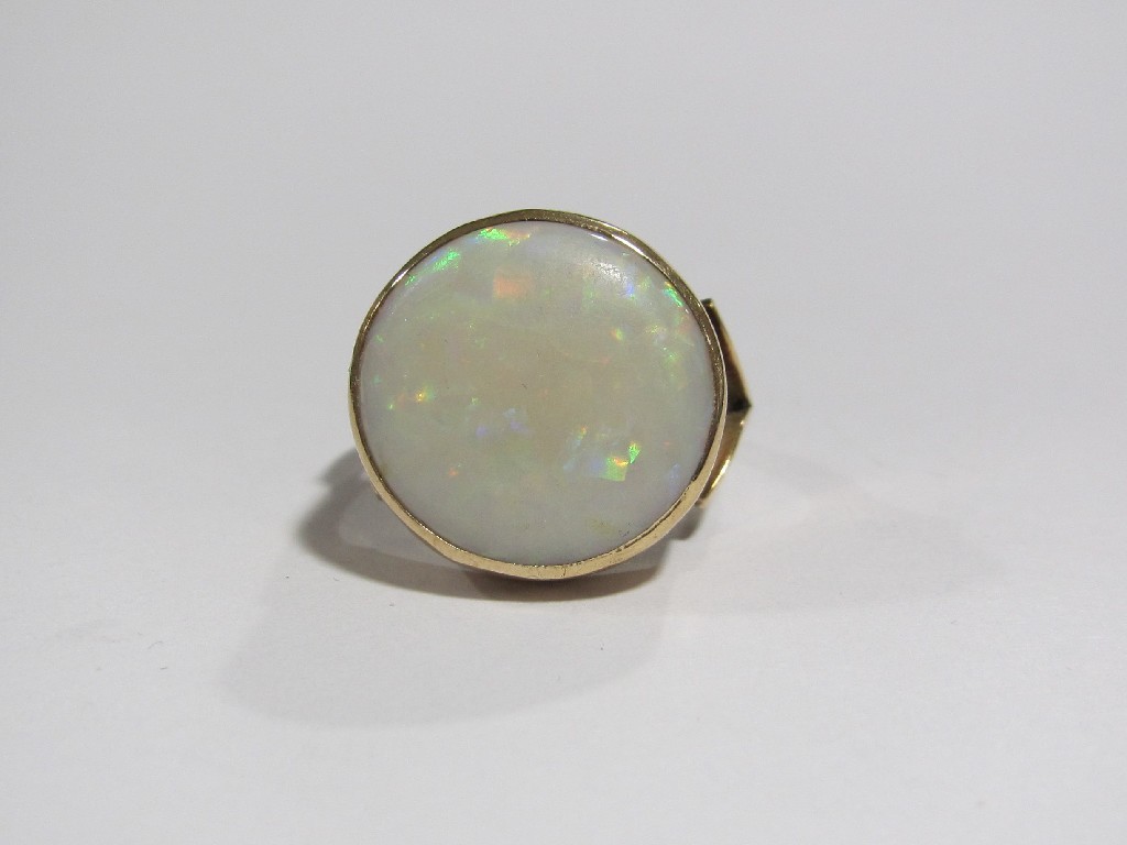 Appraisal: A ct gold opal single stone ring with round cut