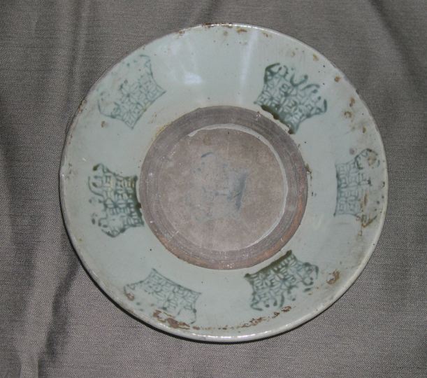 Appraisal: Annamese Blue and Pale Gray Porcelain Fruit Bowl ca dia