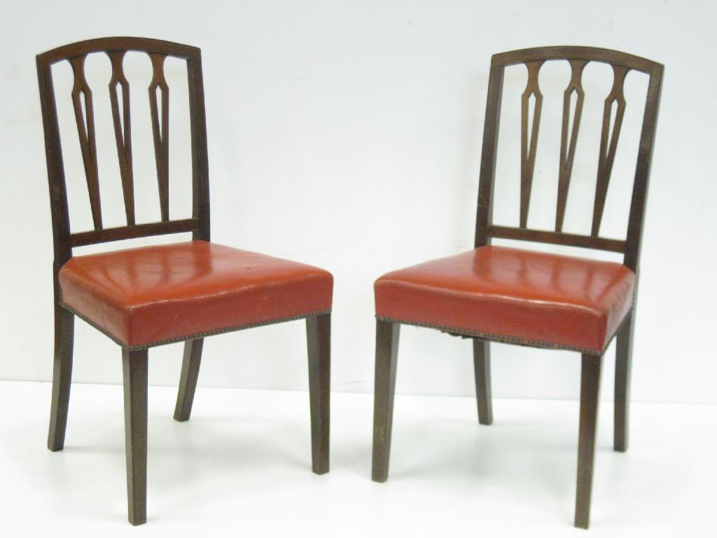 Appraisal: A set of four th Century Hepplewhite style mahogany Dining