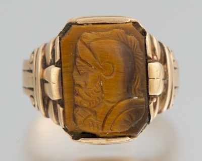 Appraisal: A Gentleman's Tiger Eye Cameo Ring k yellow gold mounting