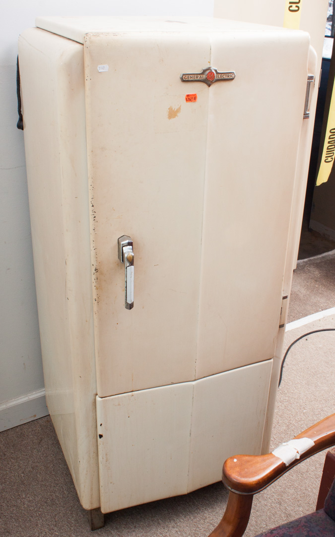 Appraisal: a Vintage General Electric refrigerator