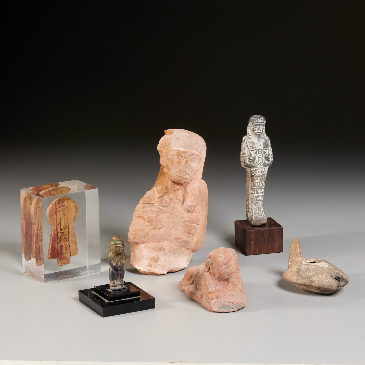 Appraisal: GROUP EGYPTIAN ANTIQUITIES INCL EX-MUSEUM Ancient figures and objects incl