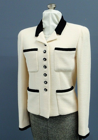 Appraisal: Chanel Boutique cream wool blend boucl jacket mid-length with black