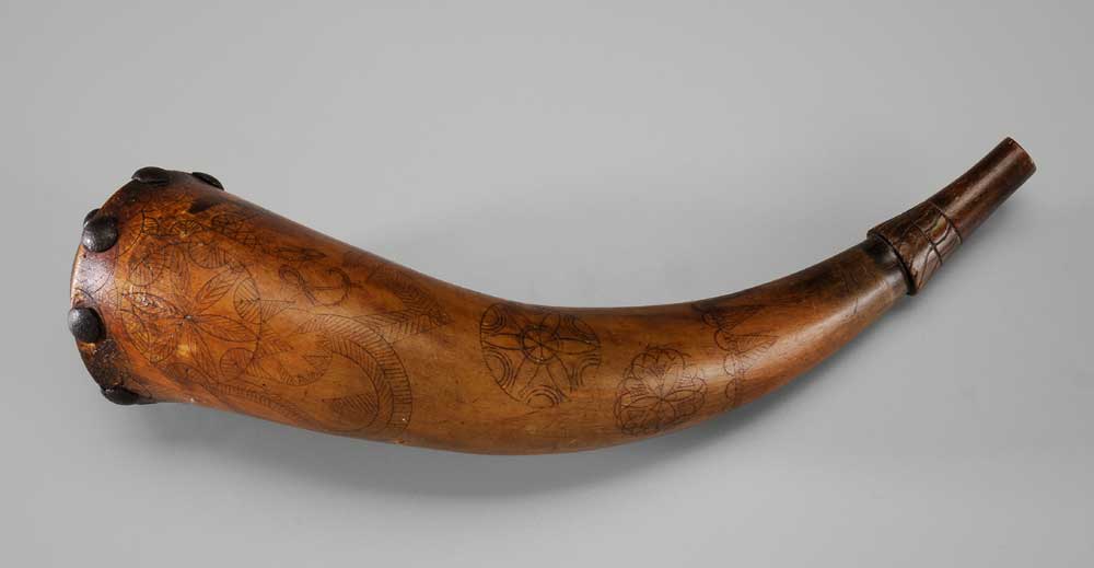 Appraisal: Engraved Powder Horn probably American th century engraved with compass-like