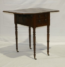 Appraisal: A George III mahogany Pembroke table of modest proportions cm