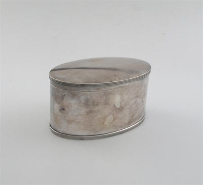 Appraisal: A modern oval caddy or box with hinged cover and