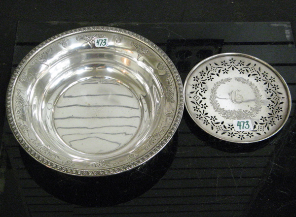 Appraisal: ROUND STERLING SILVER BOWL AND CALLING CARD TRAY The Art