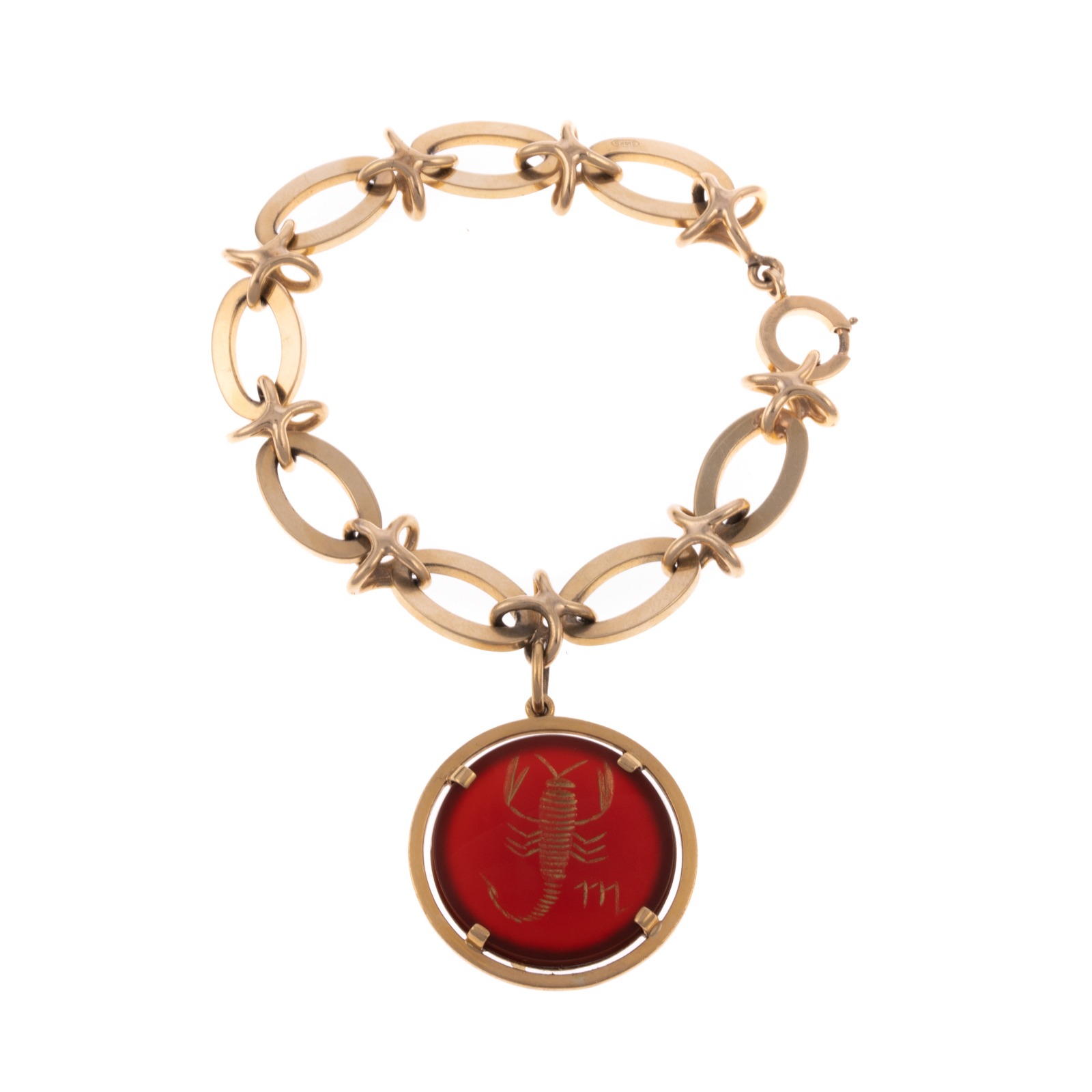 Appraisal: AN OPEN LINK BRACELET WITH SCORPIO CHARM IN K K