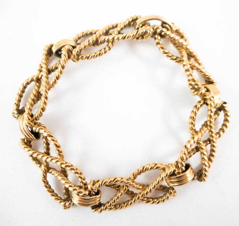 Appraisal: FOURTEEN KARAT YELLOW GOLD CHAIN BRACELET measuring - inches in