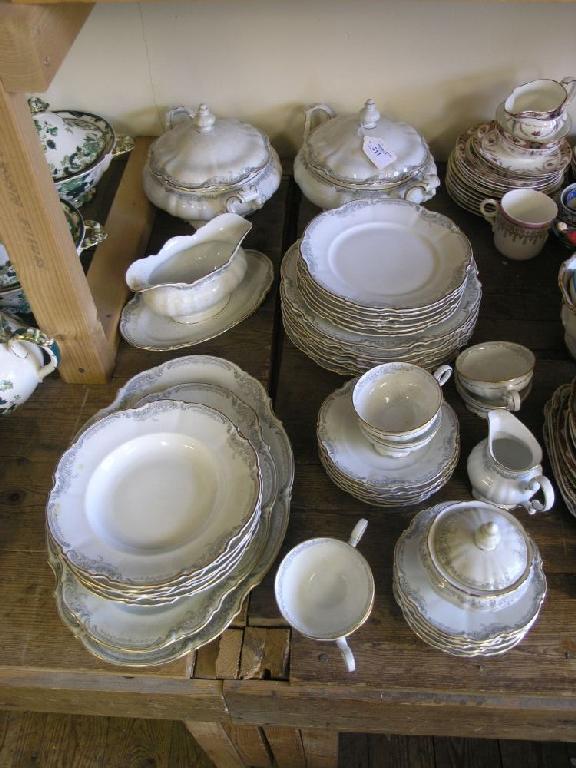 Appraisal: An Hutschenreuther porcelain dinner service forty-six pieces including a pair