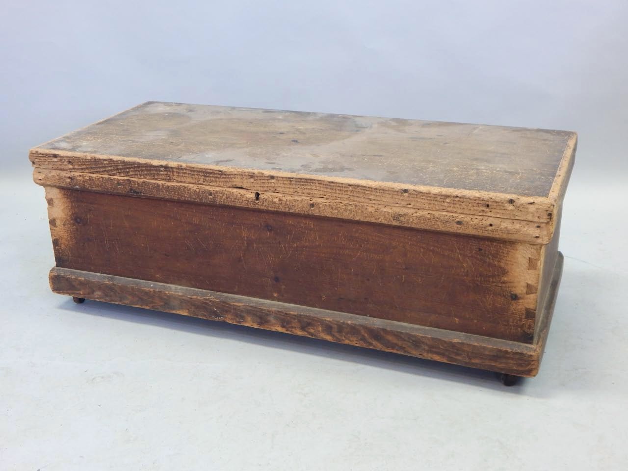 Appraisal: A thC low pine blanket or tool chest on a