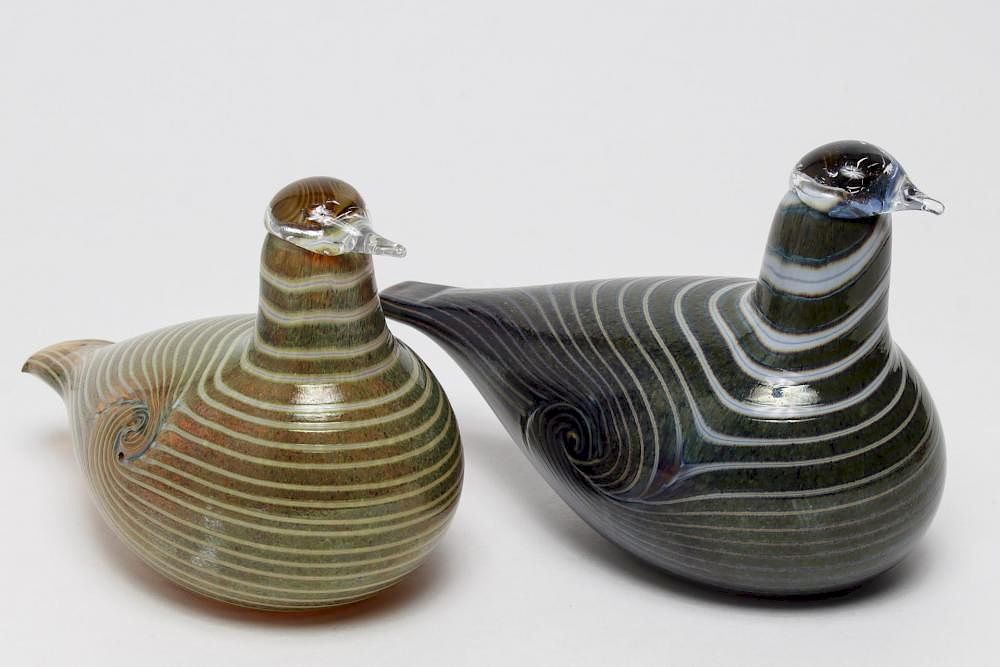 Appraisal: Oiva Toikka Finnish Glass Dove Sculptures Pair Oiva Toikka dove