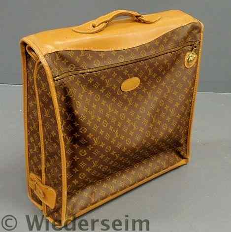 Appraisal: Louis Vuitton hanging garment bag with label Manufactured by the