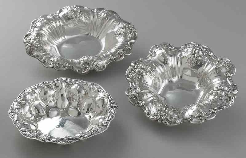 Appraisal: Sterling silver bowls including Reedand Barton Francis I both marked