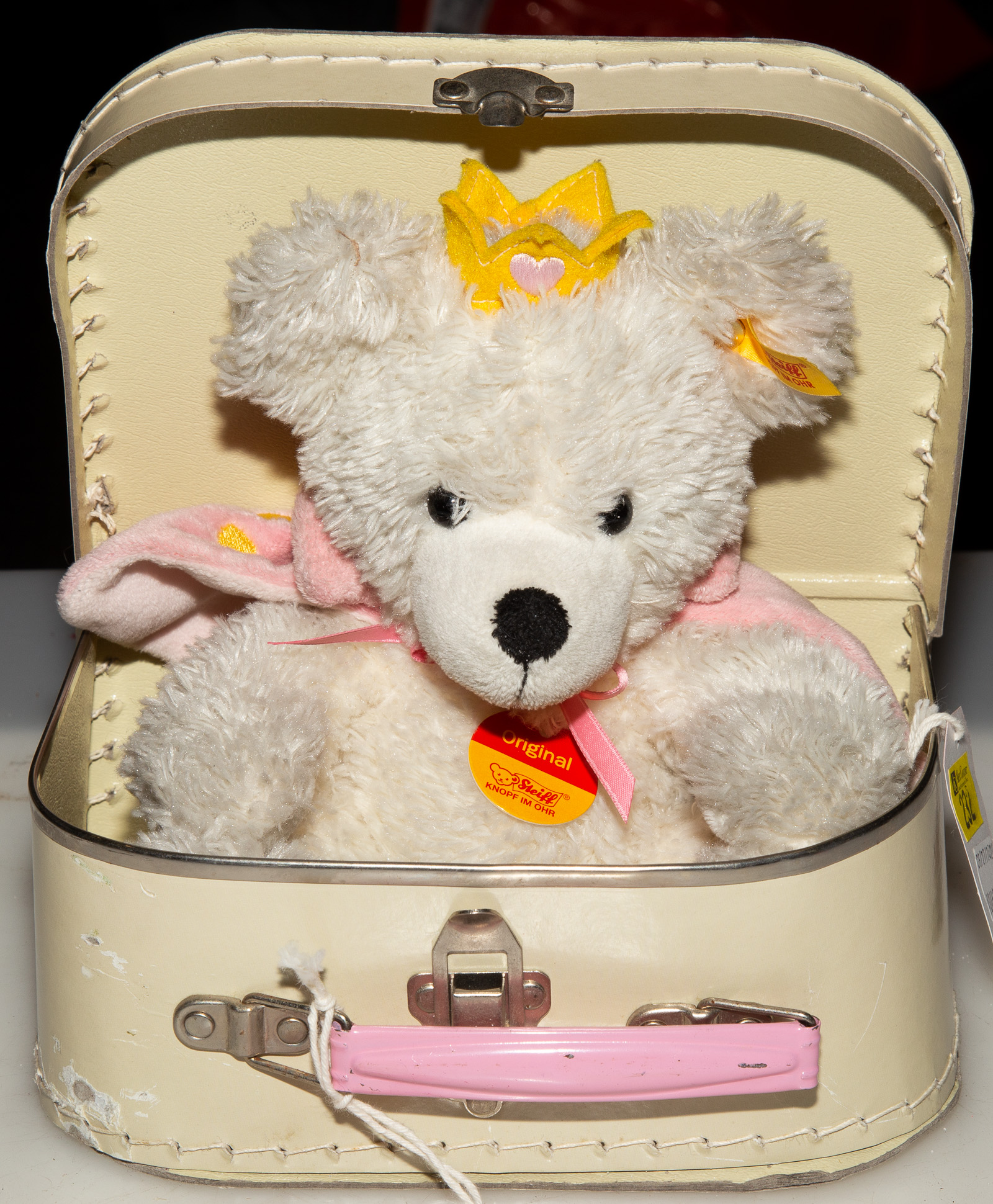 Appraisal: STEIFF ORIGINAL TEDDY BEAR IN CARRYING CASE