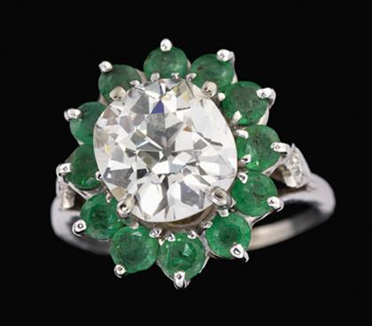 Appraisal: carat diamond and emerald platinum ring Single Old European cut