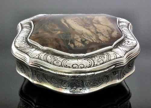 Appraisal: A late th early th Century Continental silvery metal snuff