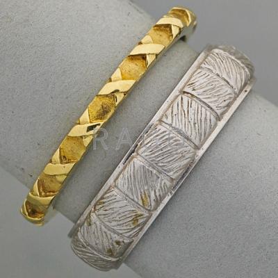 Appraisal: TWO HIDALGO K GOLD BANDS Yellow gold x motif textured