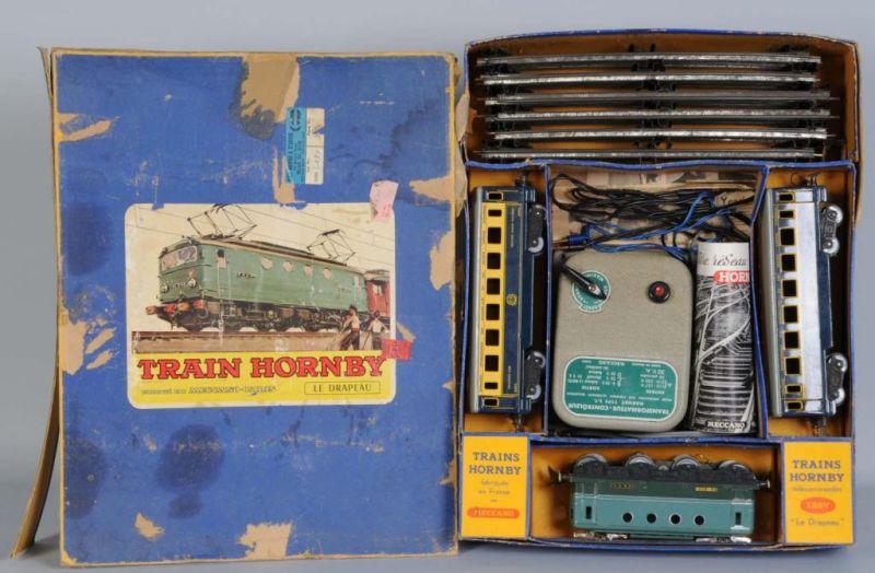 Appraisal: Hornby O-Gauge Passenger Train Set in Set Box Description Pre-war