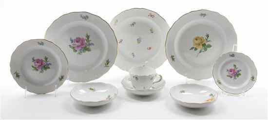 Appraisal: A Group of Meissen Porcelain Articles comprising three dinner plates