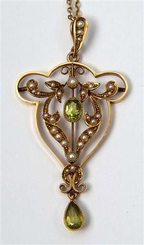 Appraisal: A Victorian ct pendant necklace of open scroll foliate form