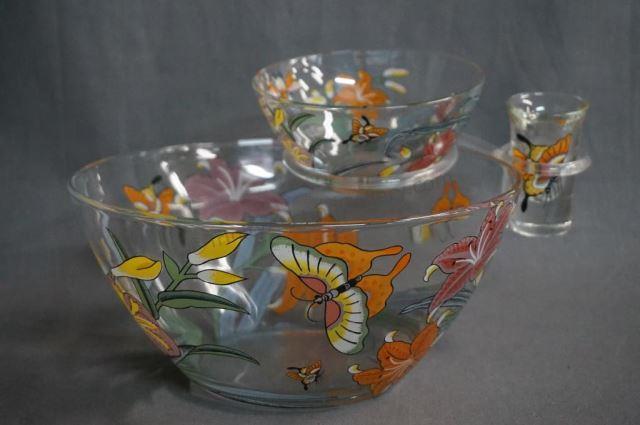 Appraisal: Flower and Butterflies Chip and Dip Serving Set Clear glass