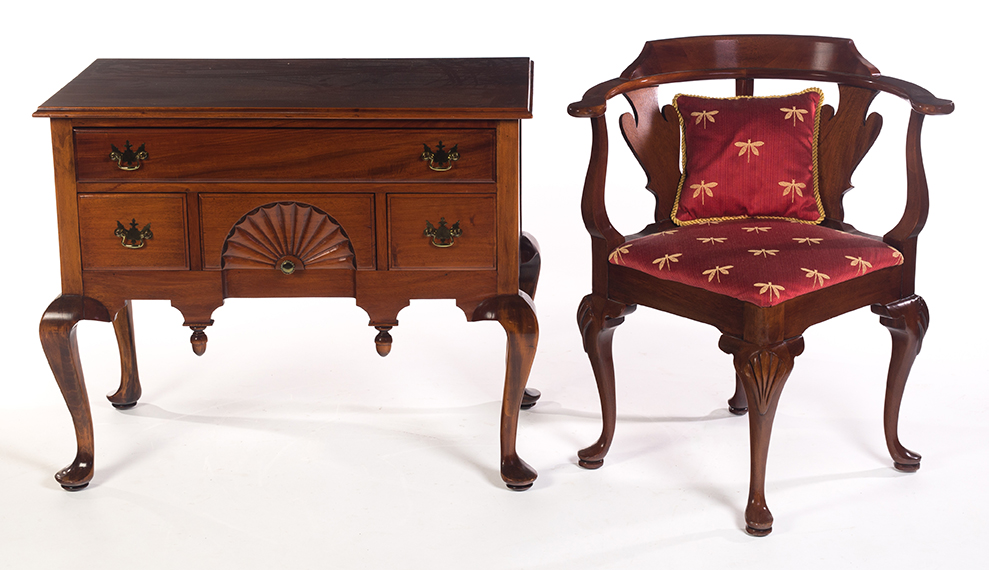 Appraisal: TWO PIECES OF QUEEN ANNE-STYLE FURNITURE American th century Mahogany