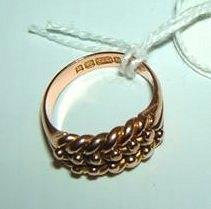 Appraisal: A carat gold rope twist ring