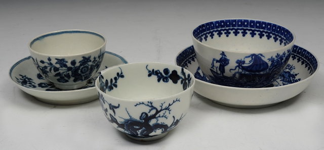 Appraisal: A FIRST PERIOD WORCESTER THREE FLOWERS PATTERN TEA BOWL and