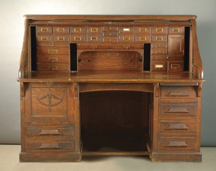 Appraisal: A LARGE OAK ROLL-TOP DESK The Gunn Desk Co Grand