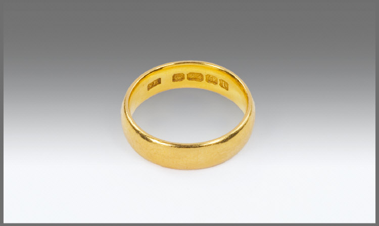 Appraisal: ct Gold Wedding Band Fully Hallmarked For Sheffield U Ring