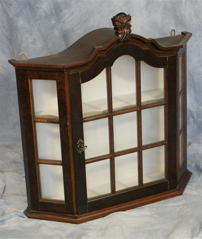 Appraisal: Mahogany Queen Anne style curio cabinet h th c Estimate