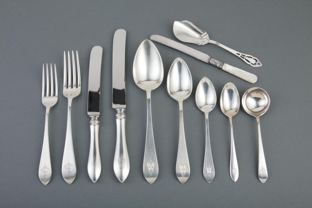 Appraisal: Dominick Haff Pointed Antique Pattern Sterling Silver Flatware Service ret