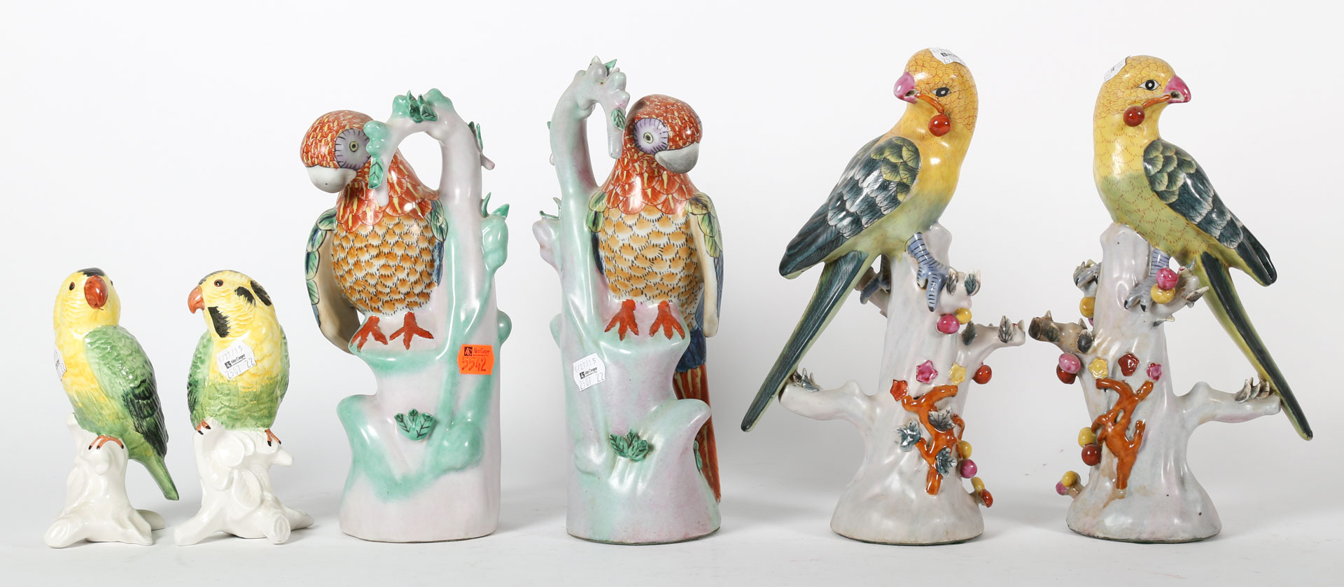 Appraisal: Six contemporary parrot figures Undernumber